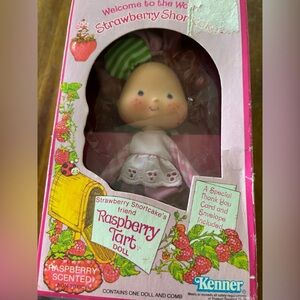 Strawberry Shortcake Raspberry Tart Doll NIB, First Edition 1979-80